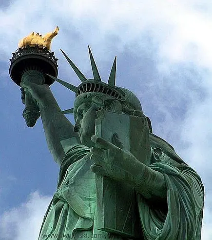 Pierwsza znaleziona osoba z racą